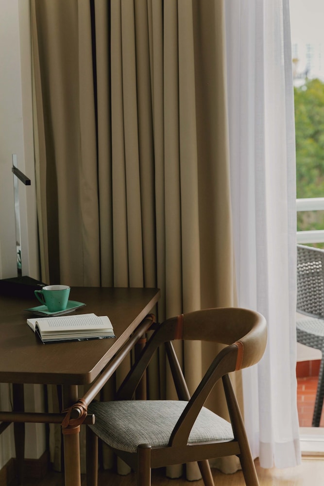 Business Double or Twin Room - Photo 12