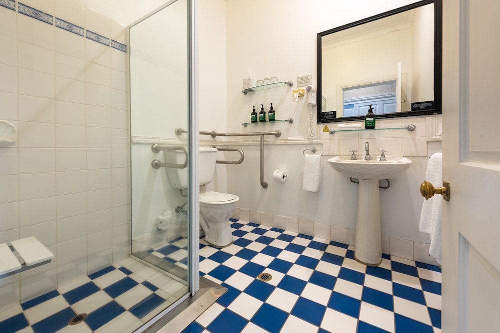 Standard Room, 2 Queen Beds, Accessible - Photo 4