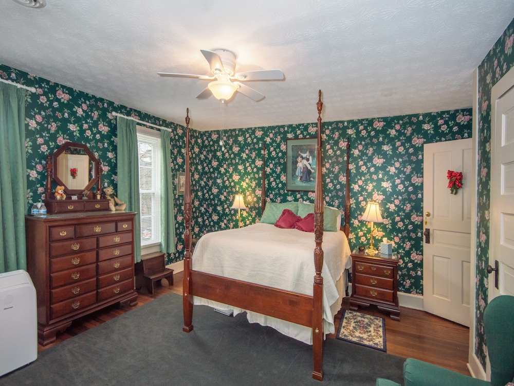 Sandi's Room