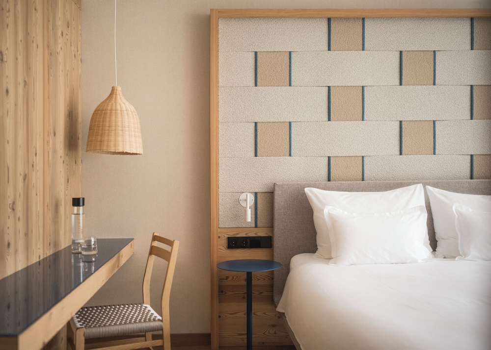 Grand Deluxe Double Room