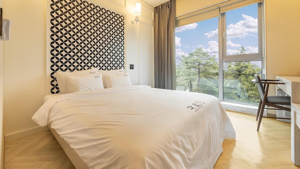 Basic Room, 1 Bedroom (303(withpet))