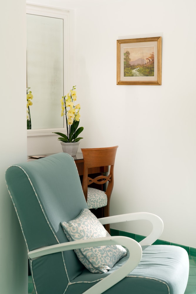Comfort Double Room, Balcony, Sea View photo 3