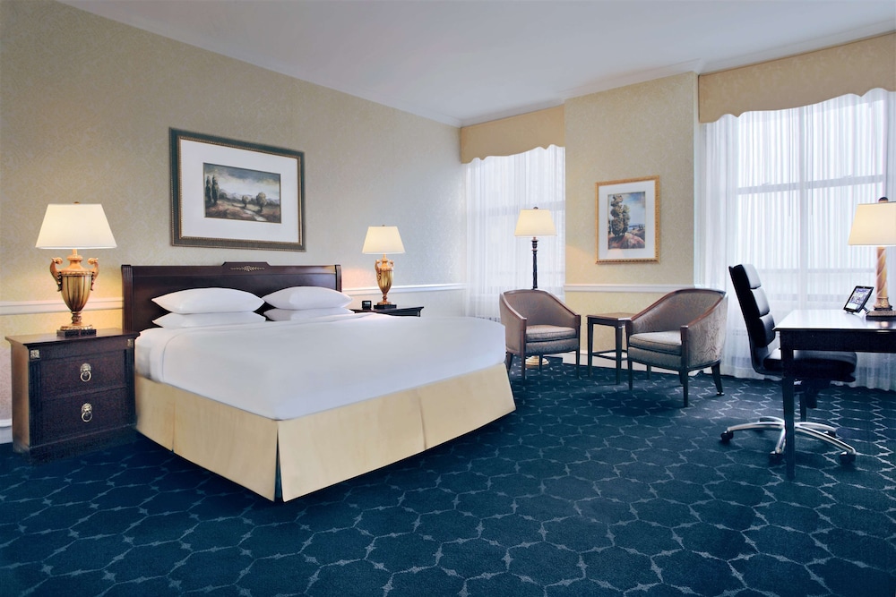 Suite, 1 Bedroom (Drake) - Photo 2