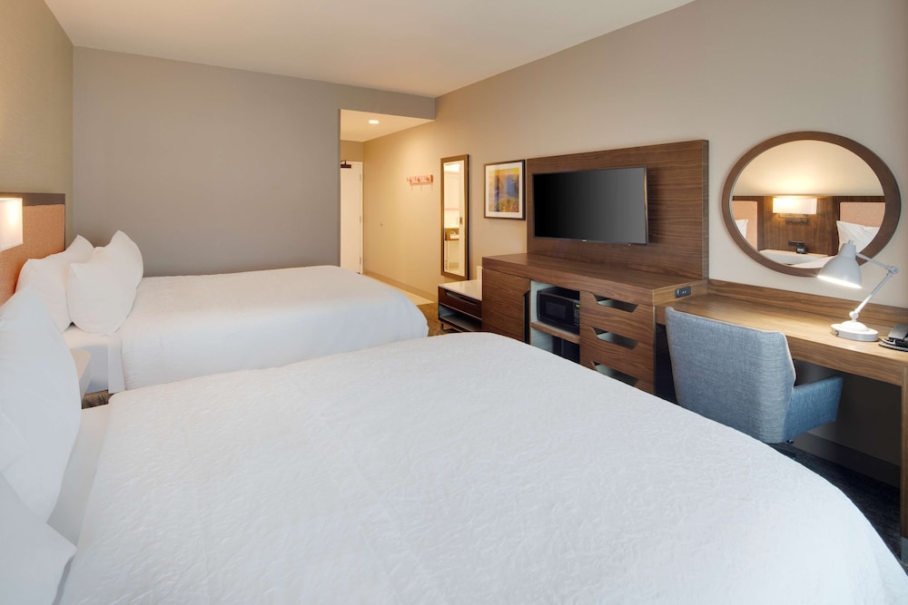 Room, 2 Queen Beds, Accessible - Photo 3