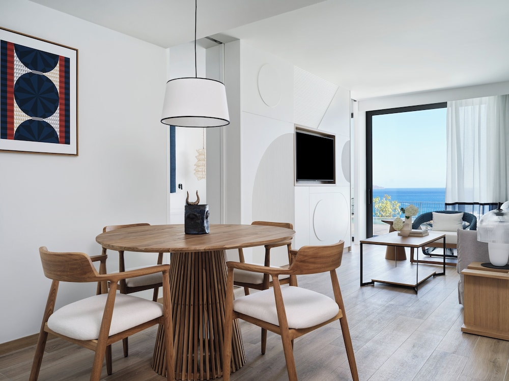 Suite, 1 Twin Bed (Panorama Blue)