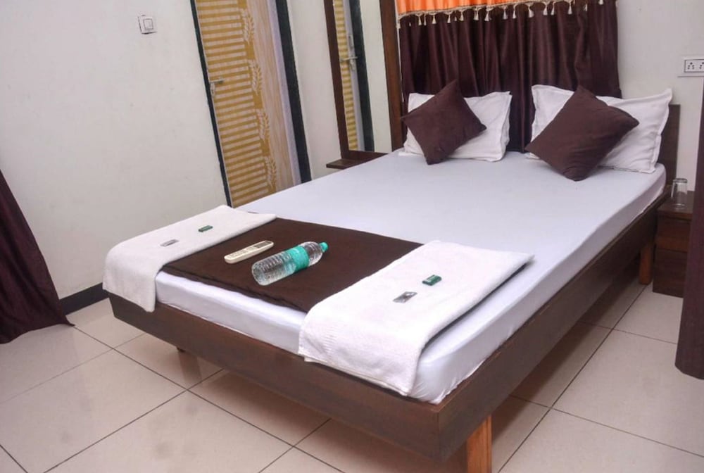Deluxe Double Room, City View