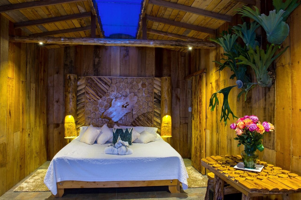 Romantic Chalet, Mountain View photo 1