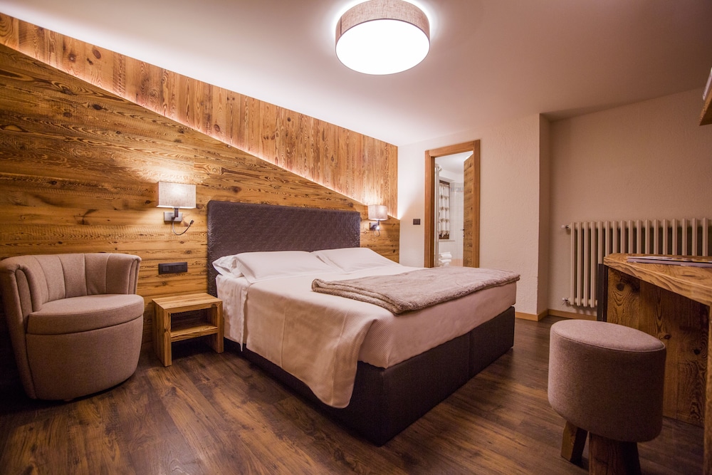 Standard Double Room - Photo 4