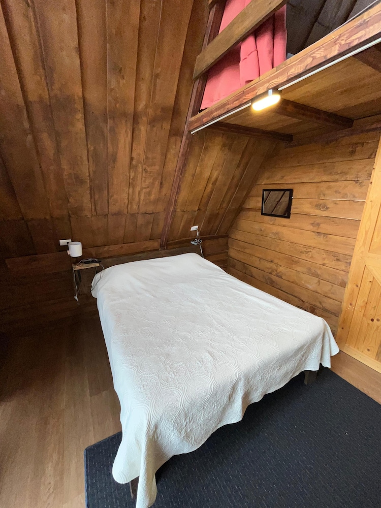 Comfort Cabin, Mountain View photo 1