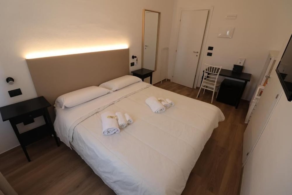 Classic Single Room