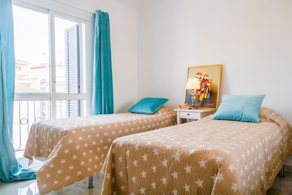Apartamento, 3 habitaciones, terraza (8-2997)