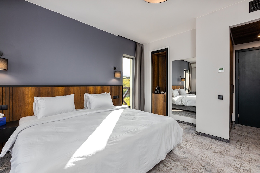 Standard Double or Twin Room - Photo 3
