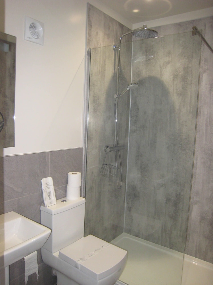 Double Room, Ensuite (Small ) photo 3