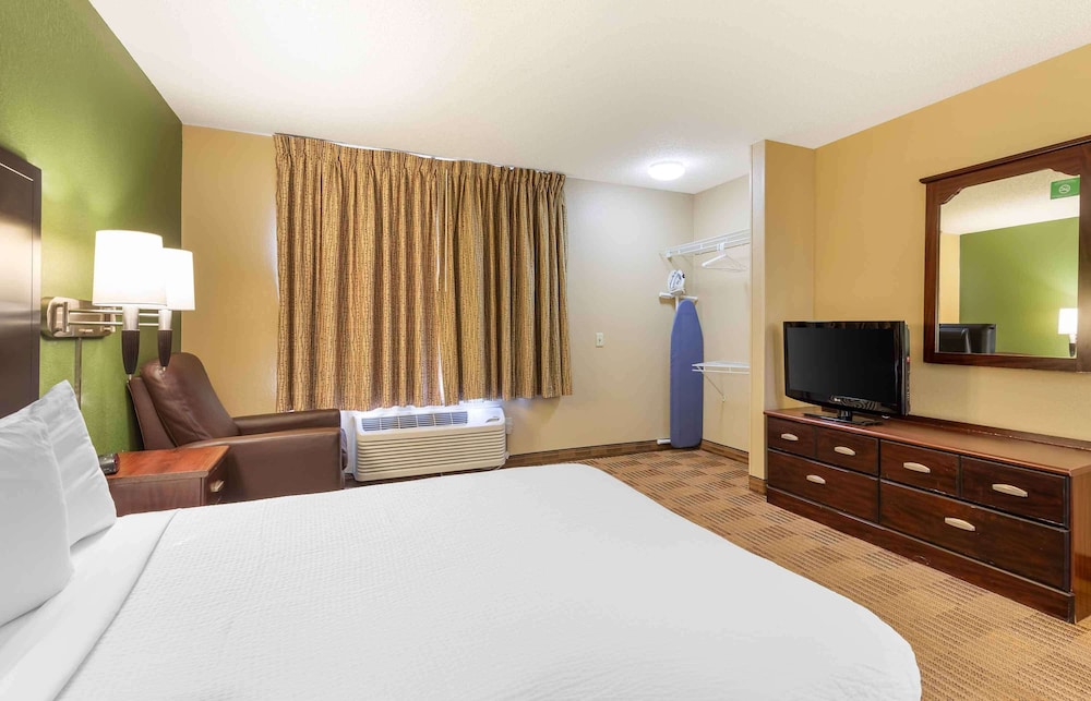 Studio, 1 Queen Bed, Accessible, Non Smoking - Photo 3