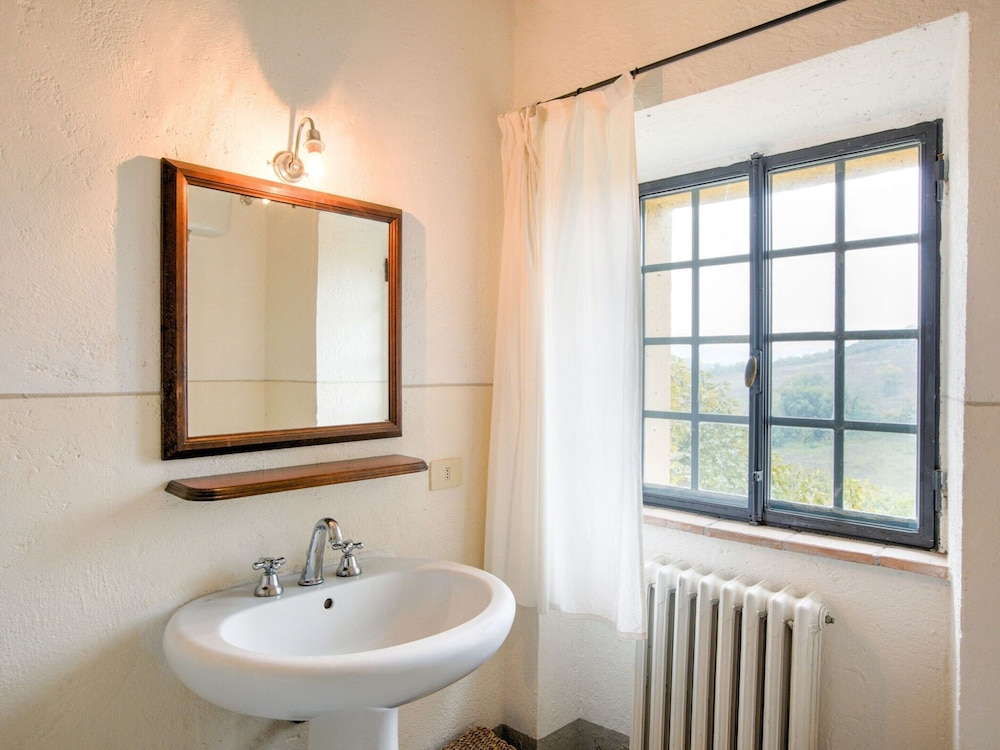 Villa photo 2