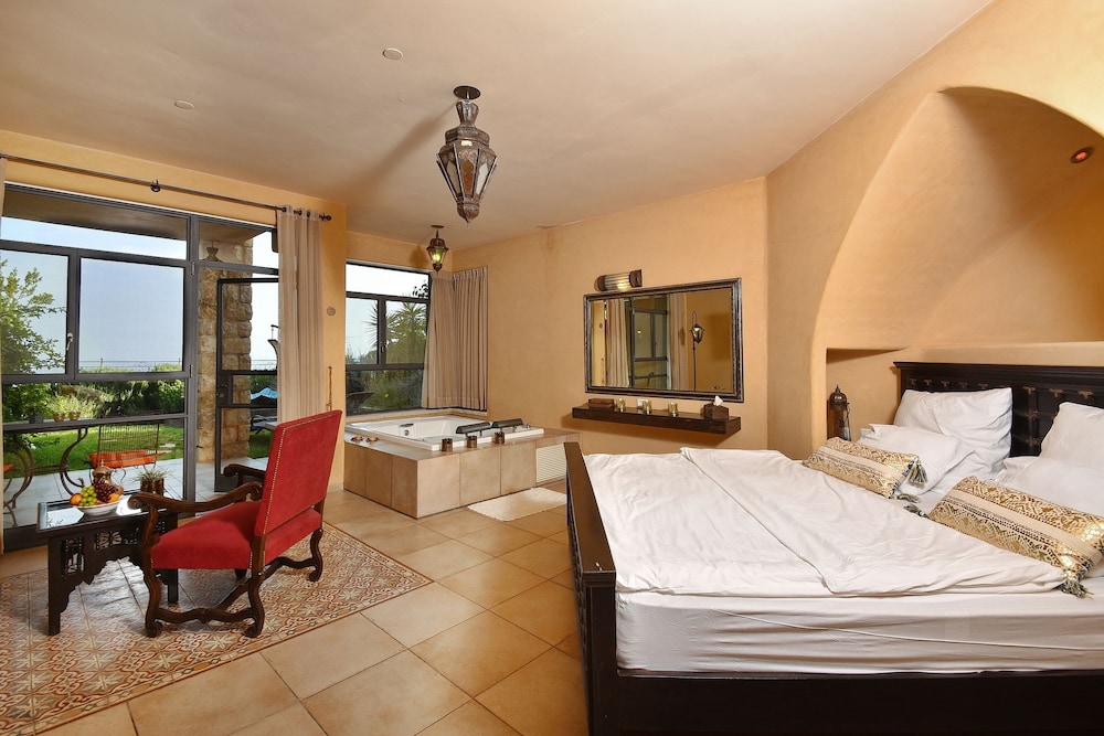Joy Suite photo 2
