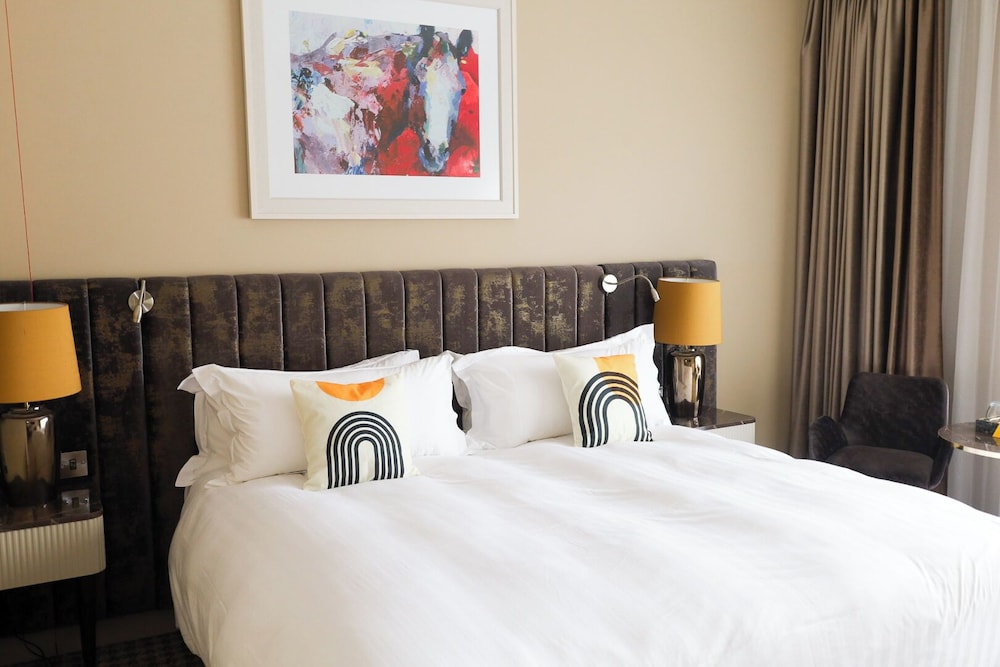 Standard Room, 1 King Bed, Accessible, Terrace (Paddock View) photo 3