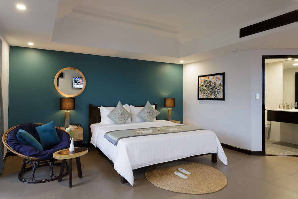 Junior Suite Double with Balcony - Photo 7