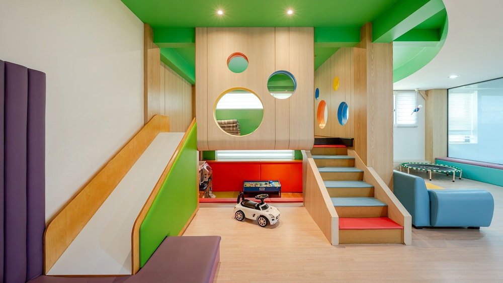 Basic Room, 1 Bedroom (Room A101 (Luxury Kids Pool Villa)) - Photo 3