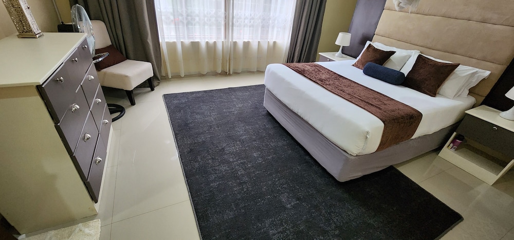 Premium Apartment photo 2