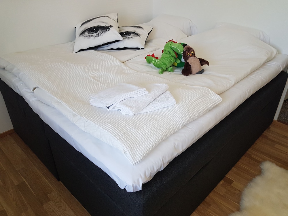 Family Apartment, 2 Bedrooms, Garden Area photo 3