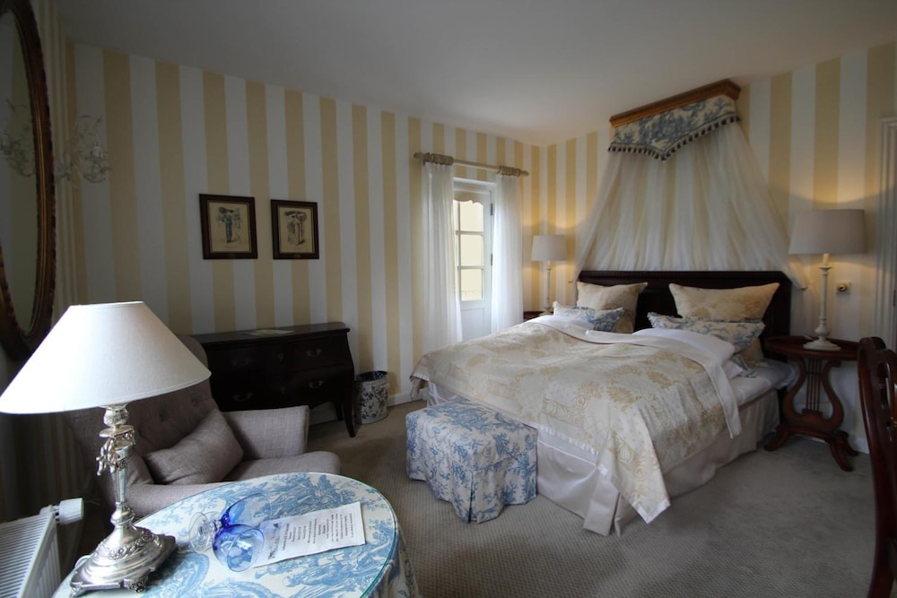 Junior Double Room (Brudeværelse) photo 3