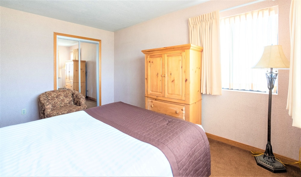 Condo, 3 Bedrooms, Non Smoking (Non-AC) photo 3