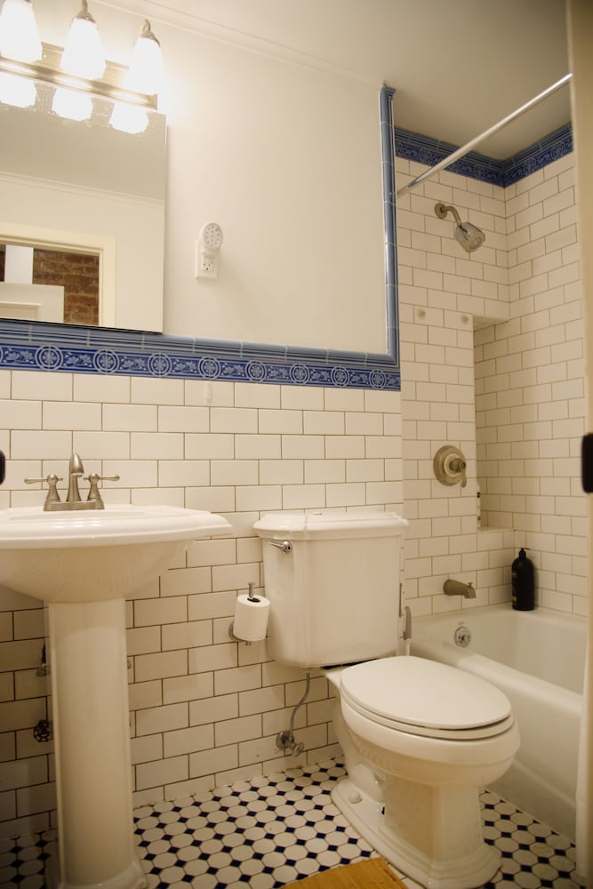 Standard Studio, 2 Queen Beds, Kitchen, Ground Floor photo 3