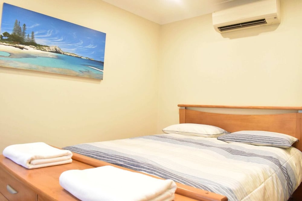 House (2 Bedrooms) photo 2