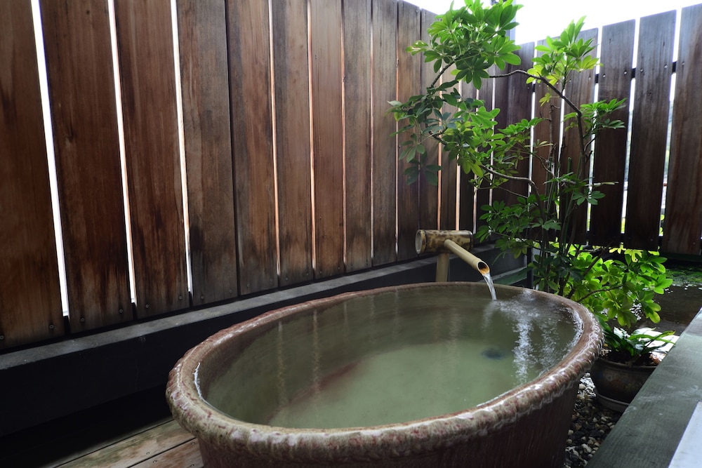 Deluxe Room, with open-air bath - Photo 3