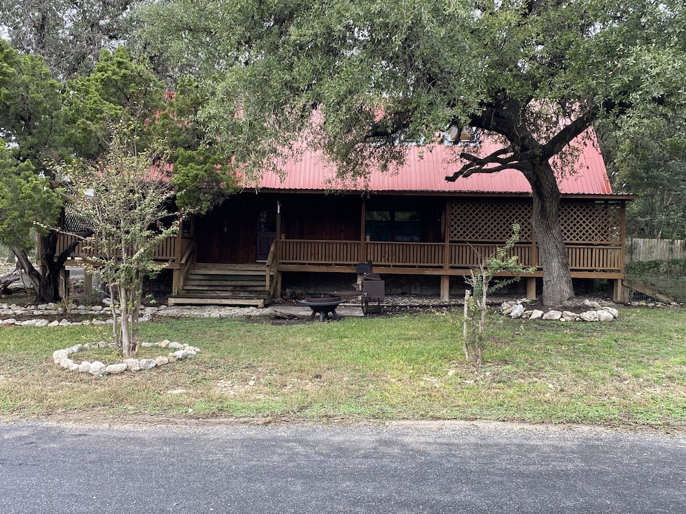 Grand House, 3 Bedrooms photo 1