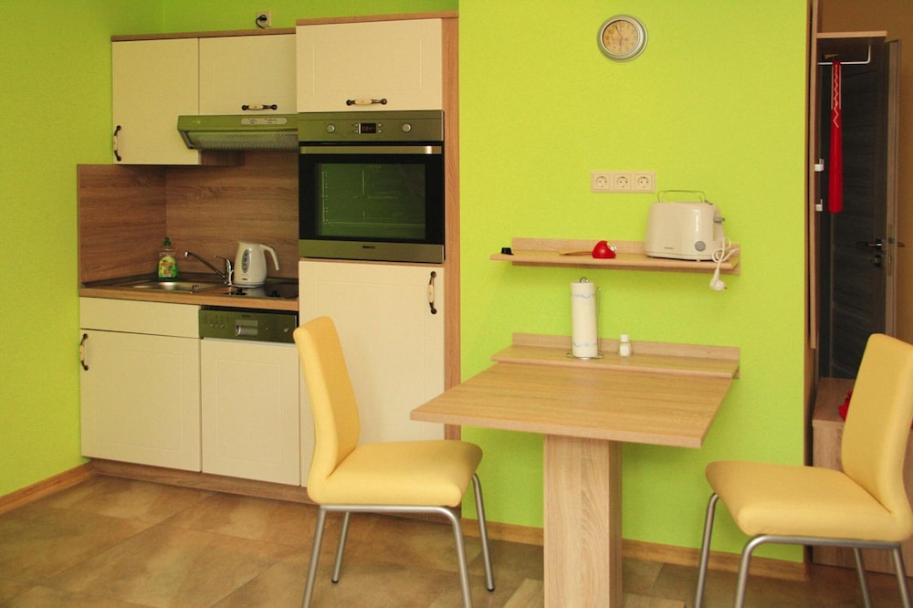 Apartment photo 2