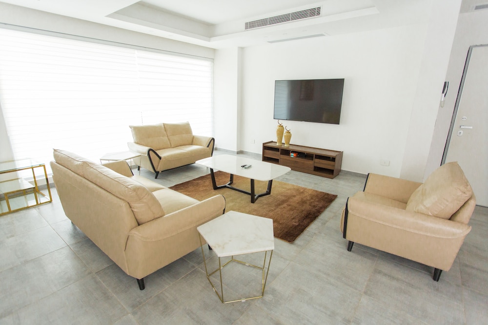 Exclusive Apartment, 2 Bedrooms, Ensuite - Photo 5