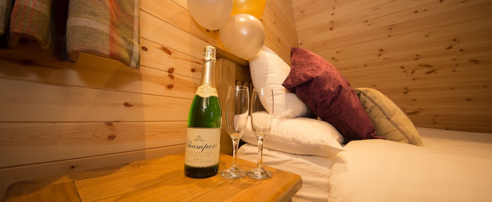 The Old Oak Glamping Pod - Photo 3