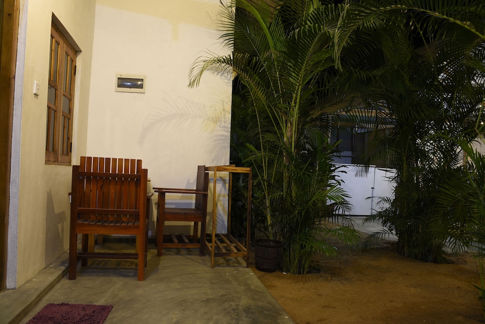 Deluxe Double Room, 1 King Bed photo 2