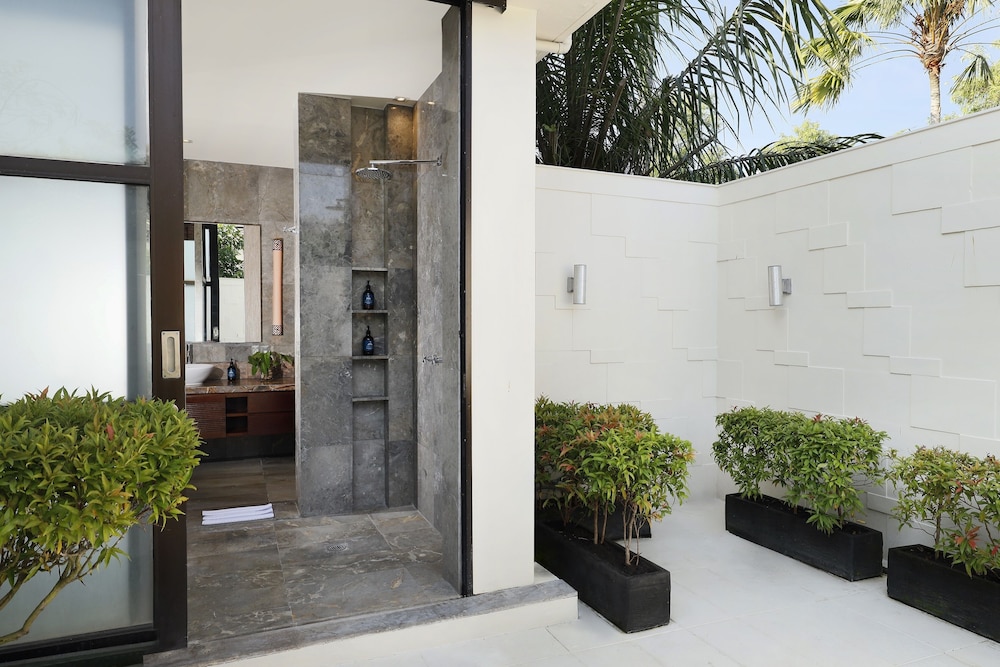4 Bedroom Pool Villa photo 2
