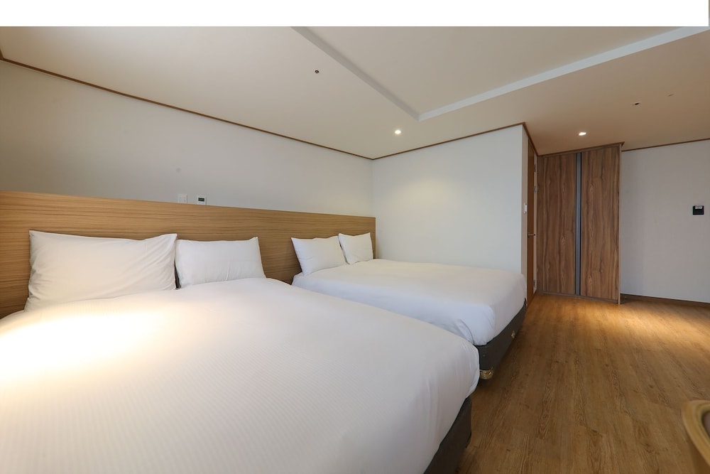 Executive Quadruple Room, 2 Double Beds