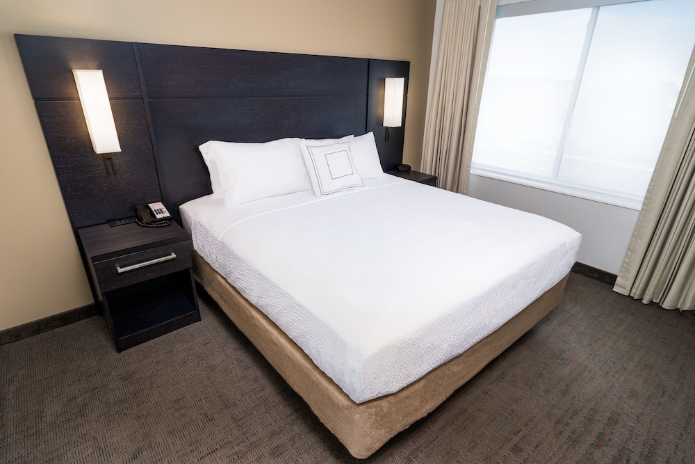 Suite, Multiple Beds - Photo 2