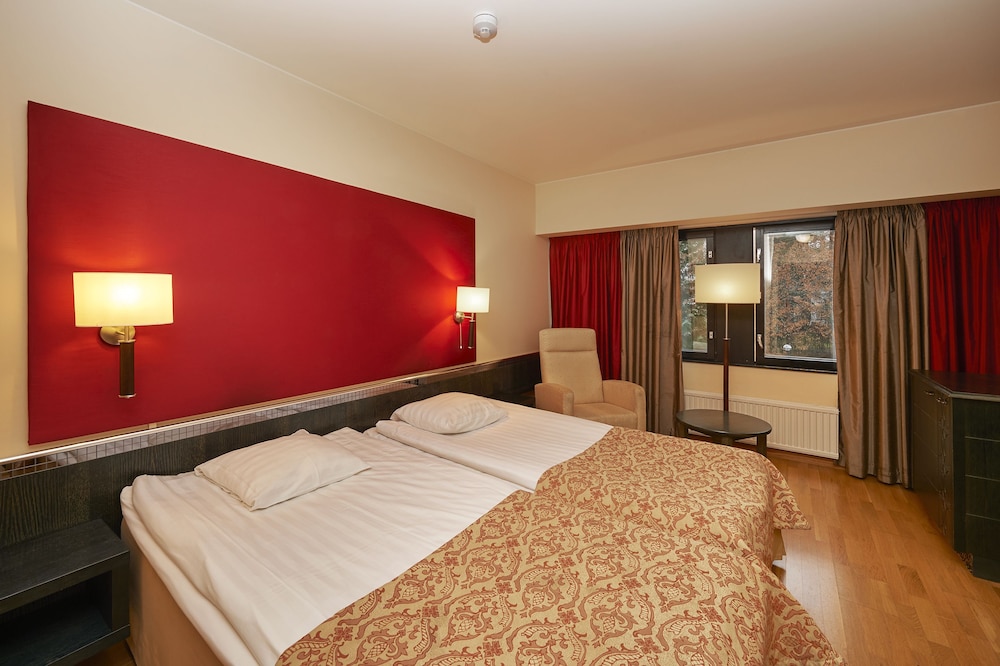Standard Twin Room (Spa Building) photo 1