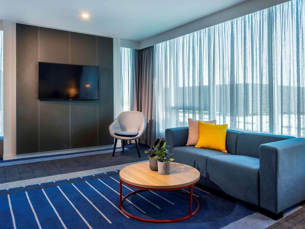 Executive Suite, 1 King Bed - Photo 6