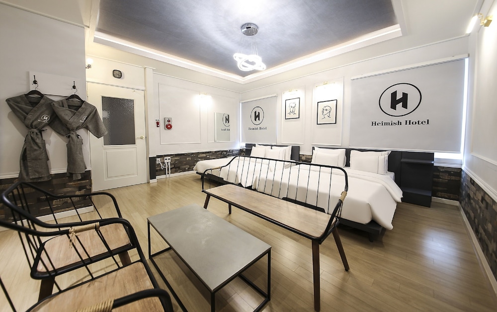 Family Suite, City View