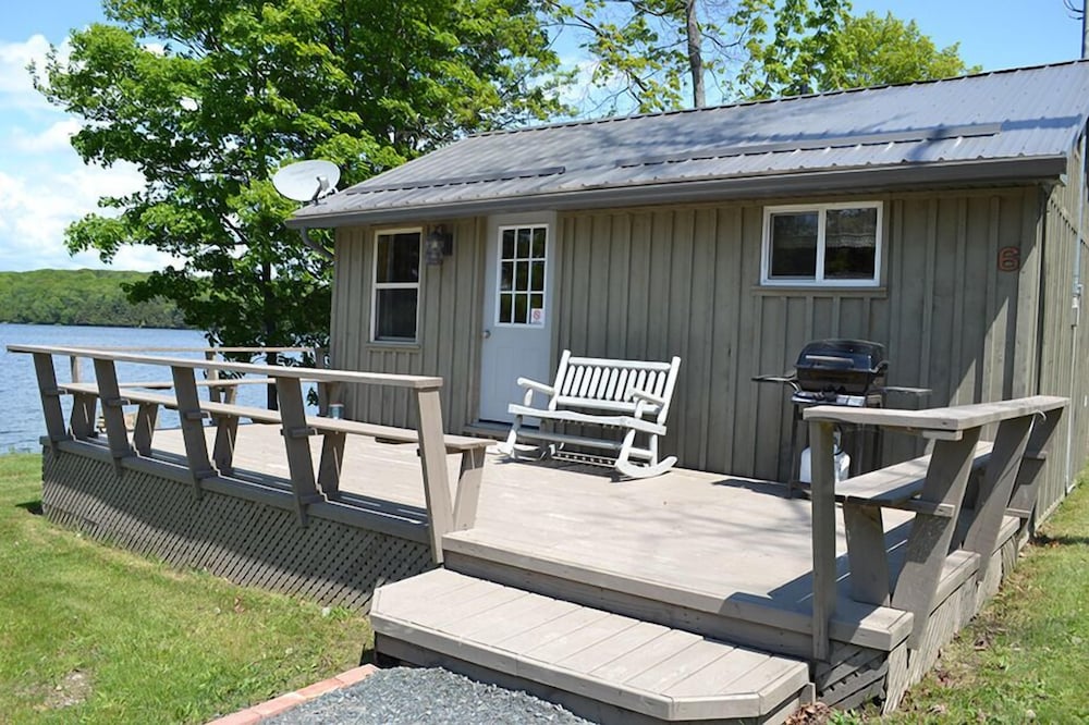 Classic Cottage, 2 Bedrooms (Cottage #6 ) photo 1