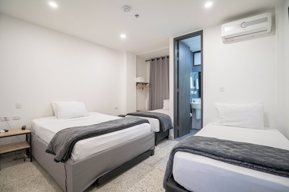 Basic Triple Room photo 1