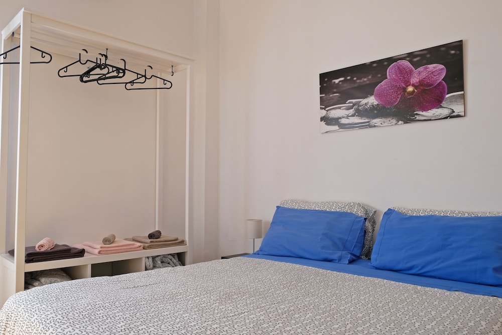 Grand Triple Room