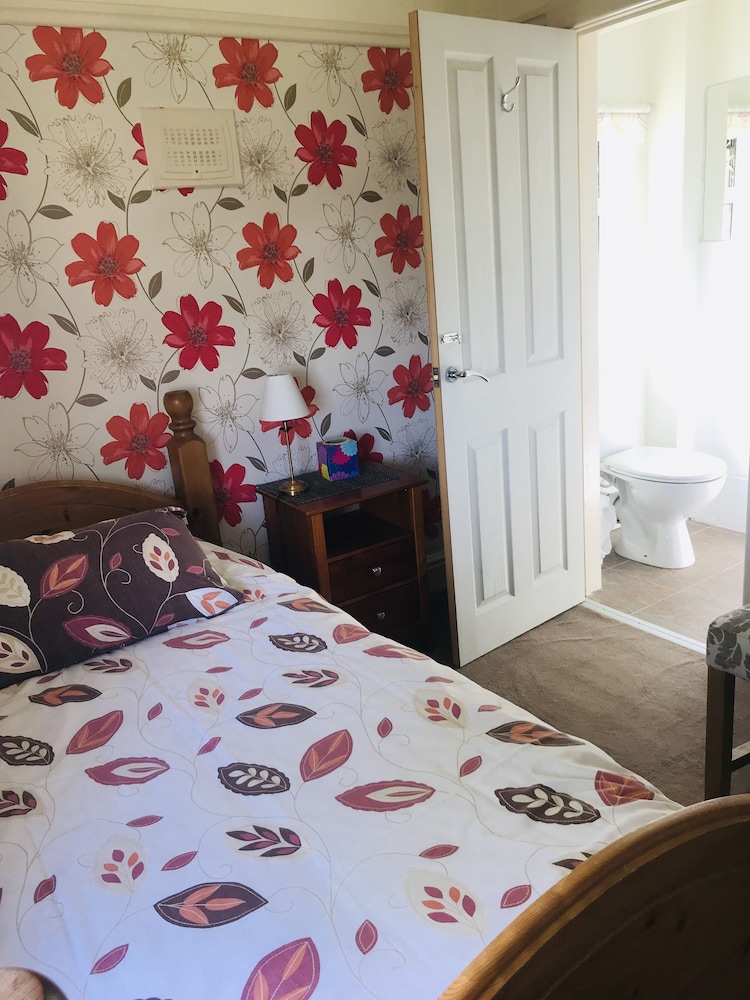 Single Room, Private Bathroom (Room 6) photo 2