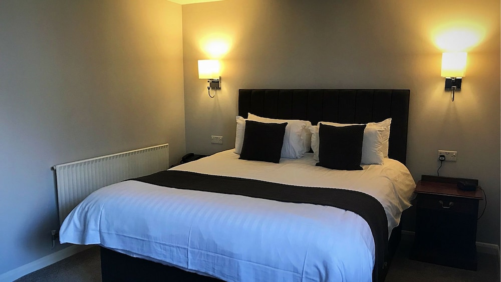 Deluxe Room, 1 King Bed, Garden View photo 1