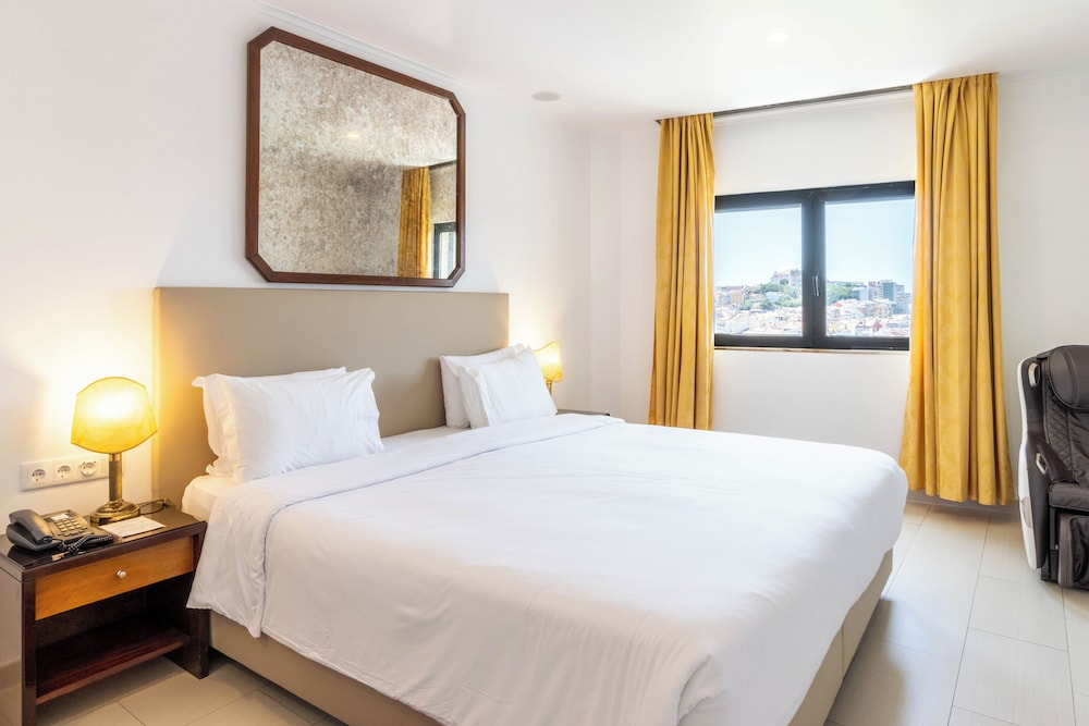 Comfort Double Room, 1 King Bed - Photo 3