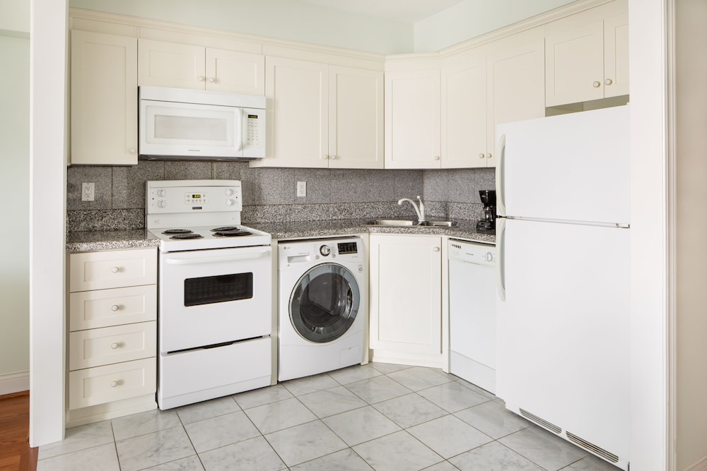 2 Bedroom Residence Suite - Photo 5