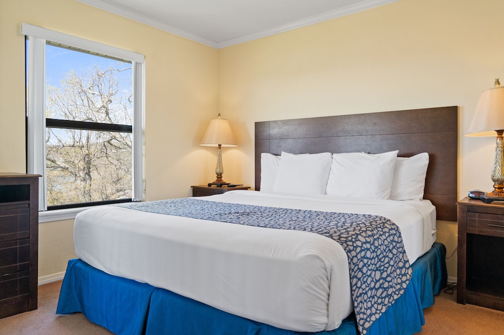 2 - BD Lakeview Suite 160-2