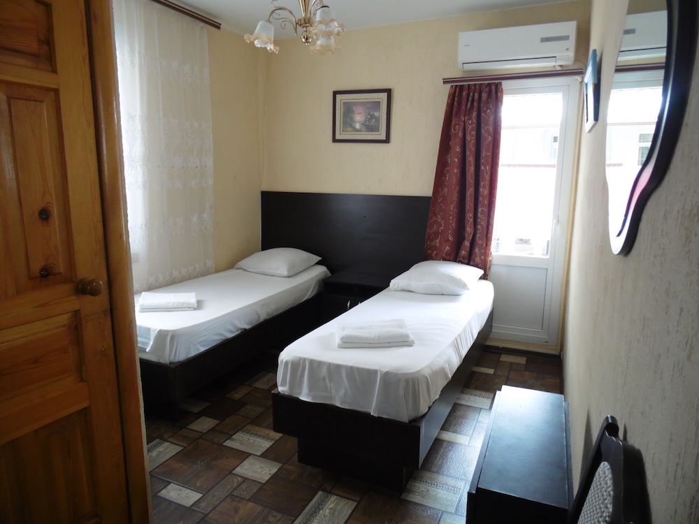Exclusive Room, 2 Bedrooms, Balcony photo 3